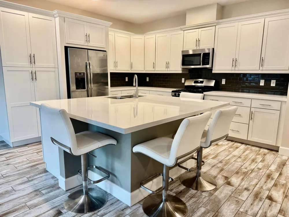 2950 NW 124th Way Sunrise, FL 33323