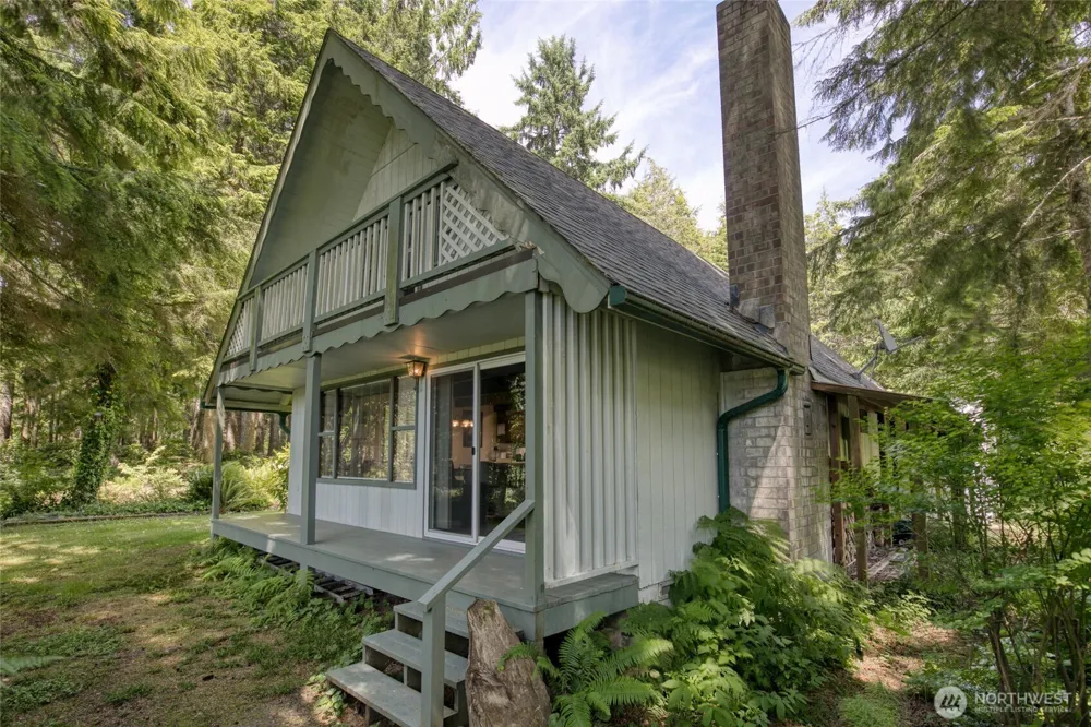 2782 State Rt 109 Ocean Shores, WA 98569