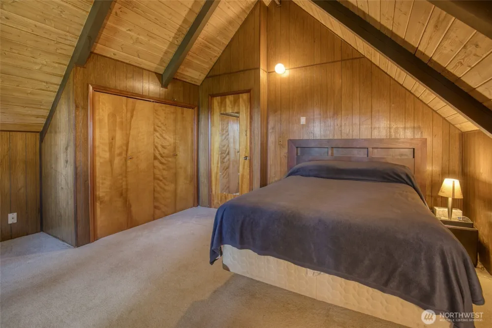 2782 State Rt 109 Ocean Shores, WA 98569