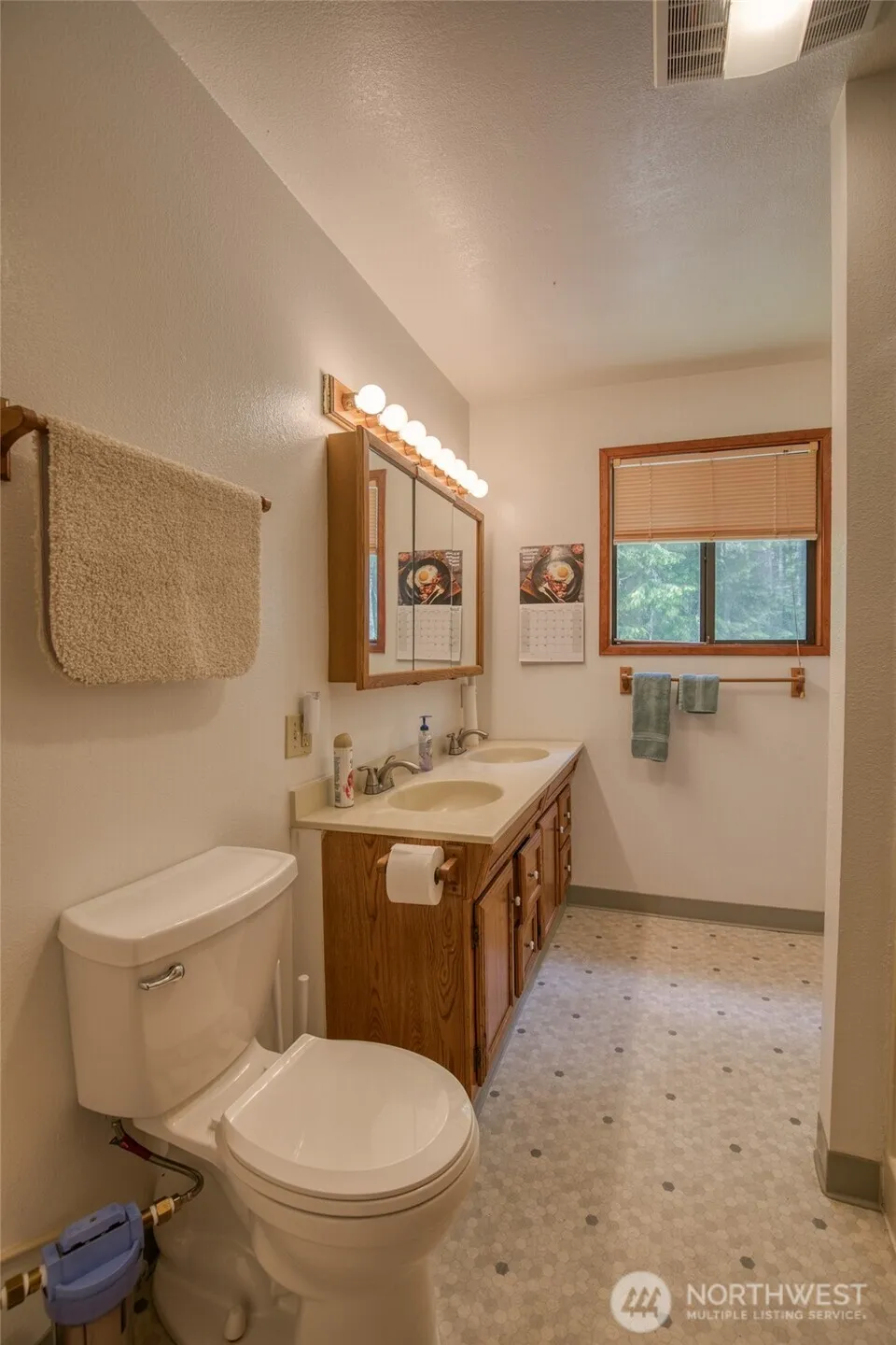 2782 State Rt 109 Ocean Shores, WA 98569