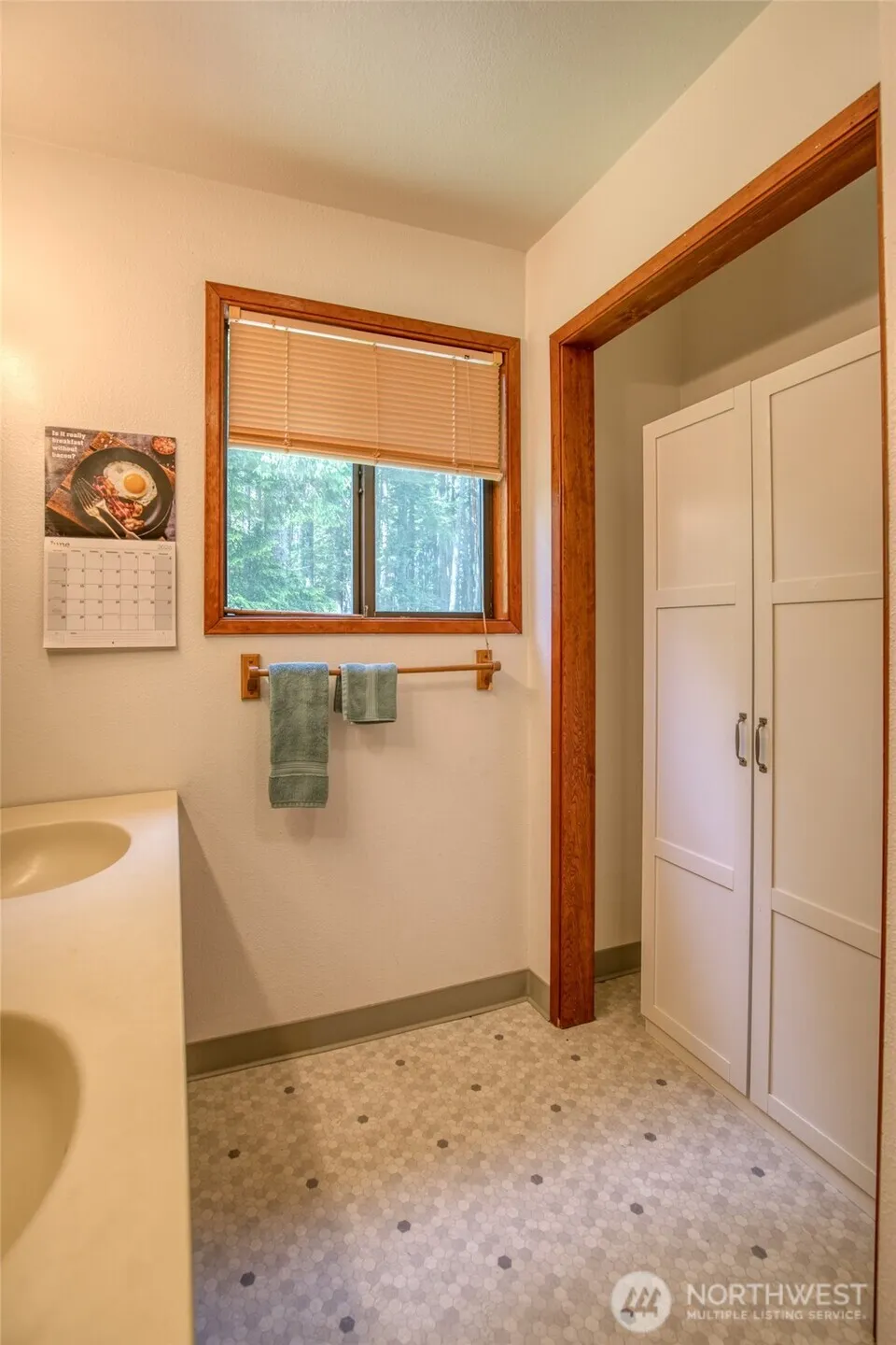2782 State Rt 109 Ocean Shores, WA 98569