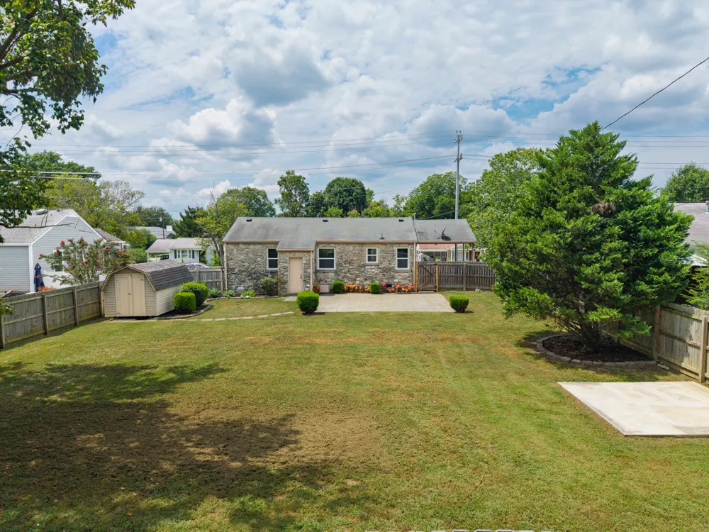 705 1st Ave Fayetteville, TN 37334