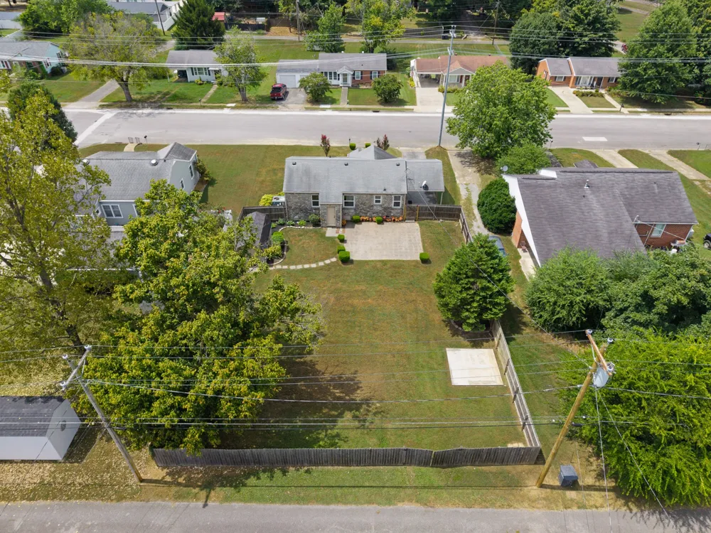 705 1st Ave Fayetteville, TN 37334