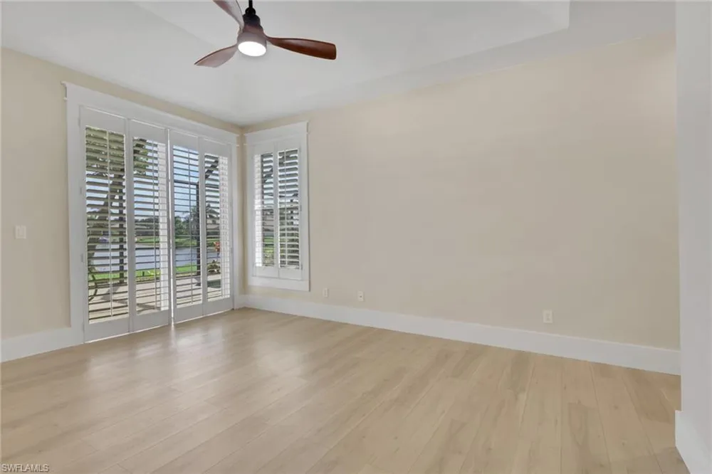 4242 Longshore Way S Naples, FL 34119