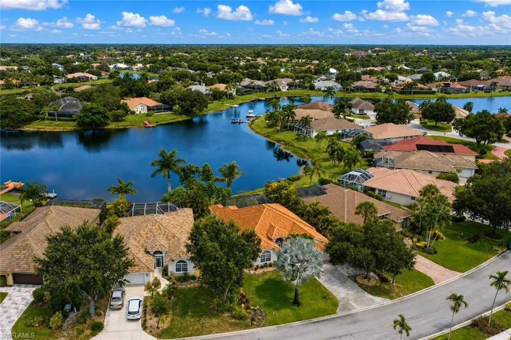 4242 Longshore Way S Naples, FL 34119