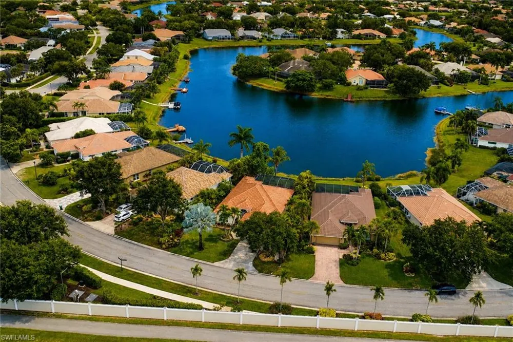 4242 Longshore Way S Naples, FL 34119