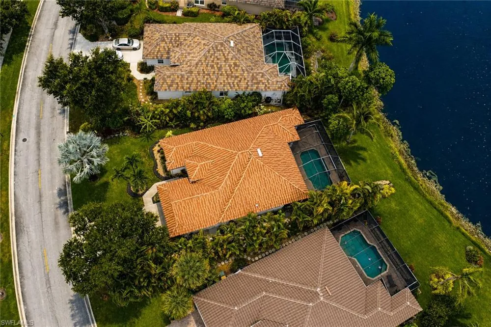 4242 Longshore Way S Naples, FL 34119