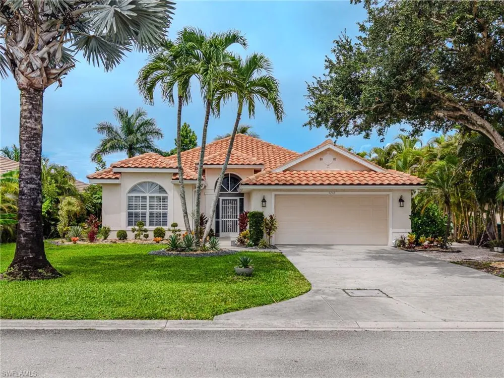 4242 Longshore Way S Naples, FL 34119