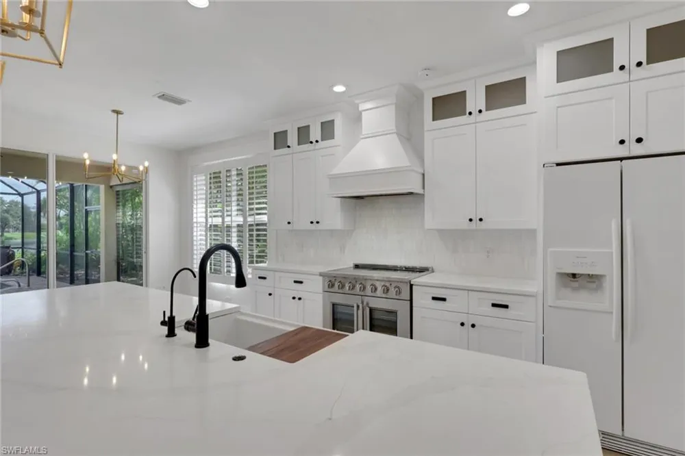 4242 Longshore Way S Naples, FL 34119