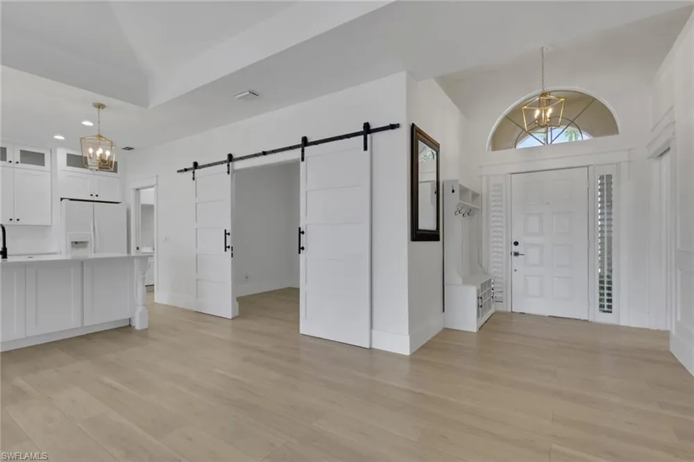 4242 Longshore Way S Naples, FL 34119