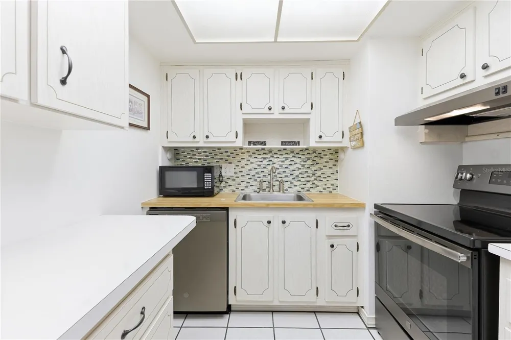 72 BOUNDARY BOULEVARD #210 Rotonda West, FL 33947