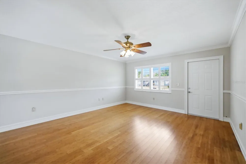 519 65TH AVENUE W Bradenton, FL 34207
