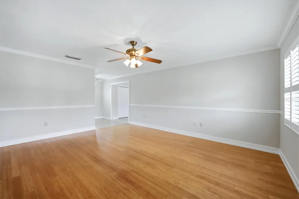 519 65TH AVENUE W Bradenton, FL 34207