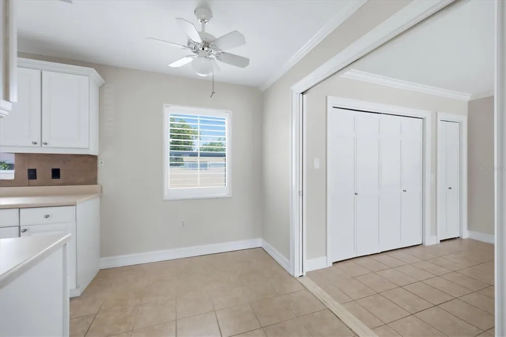 519 65TH AVENUE W Bradenton, FL 34207