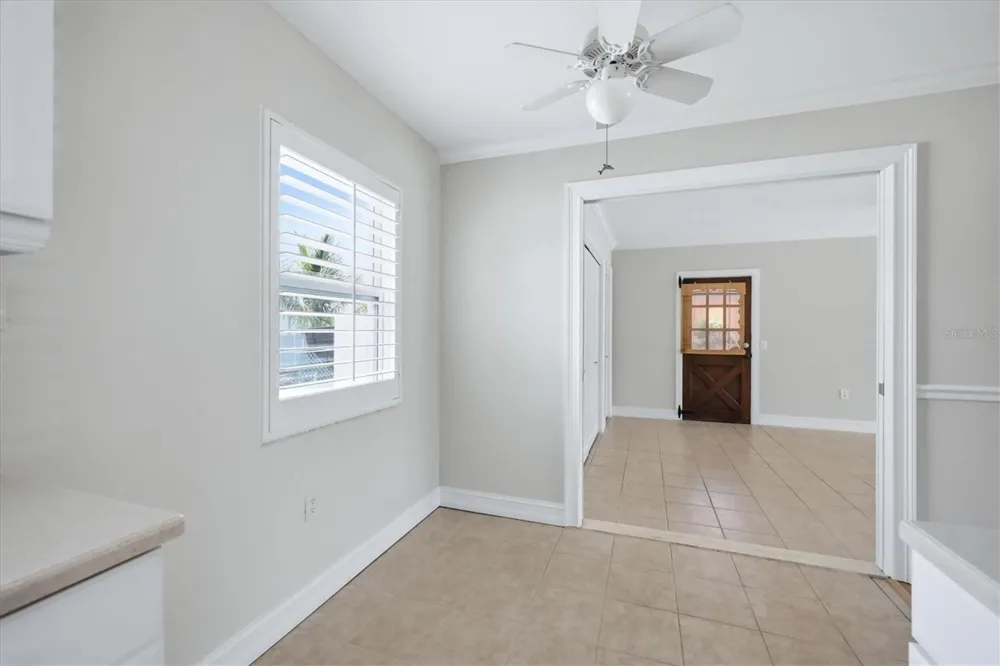 519 65TH AVENUE W Bradenton, FL 34207