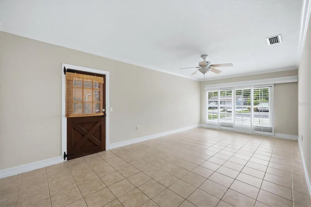 519 65TH AVENUE W Bradenton, FL 34207