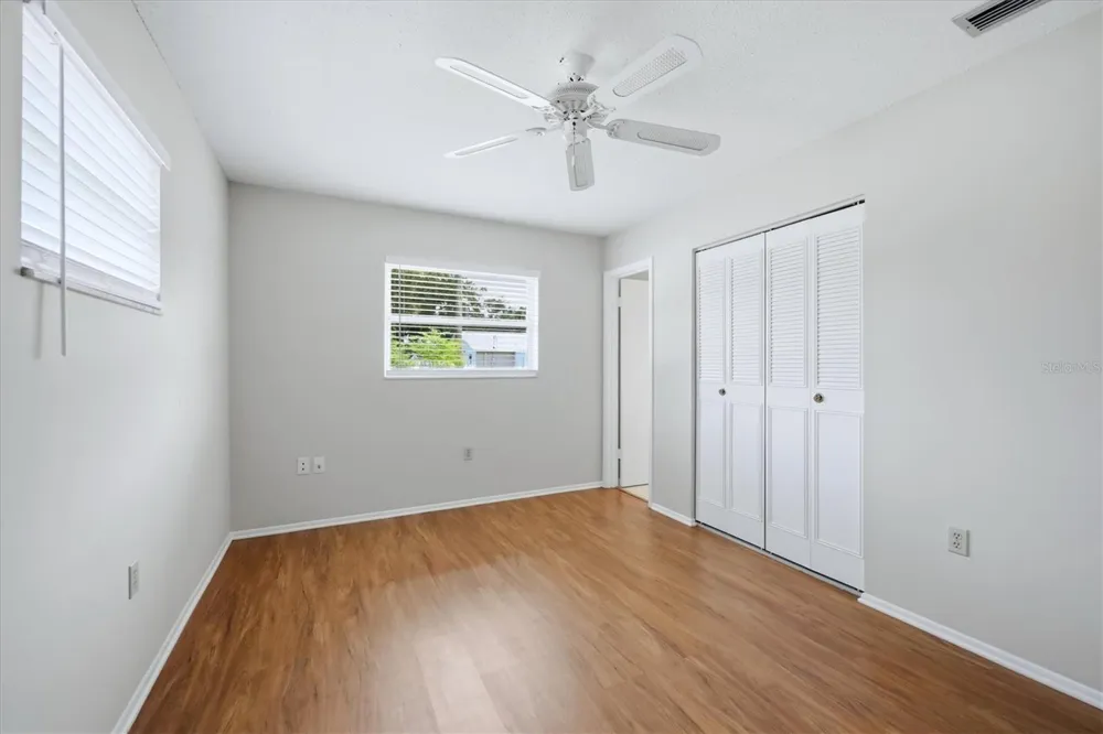 519 65TH AVENUE W Bradenton, FL 34207