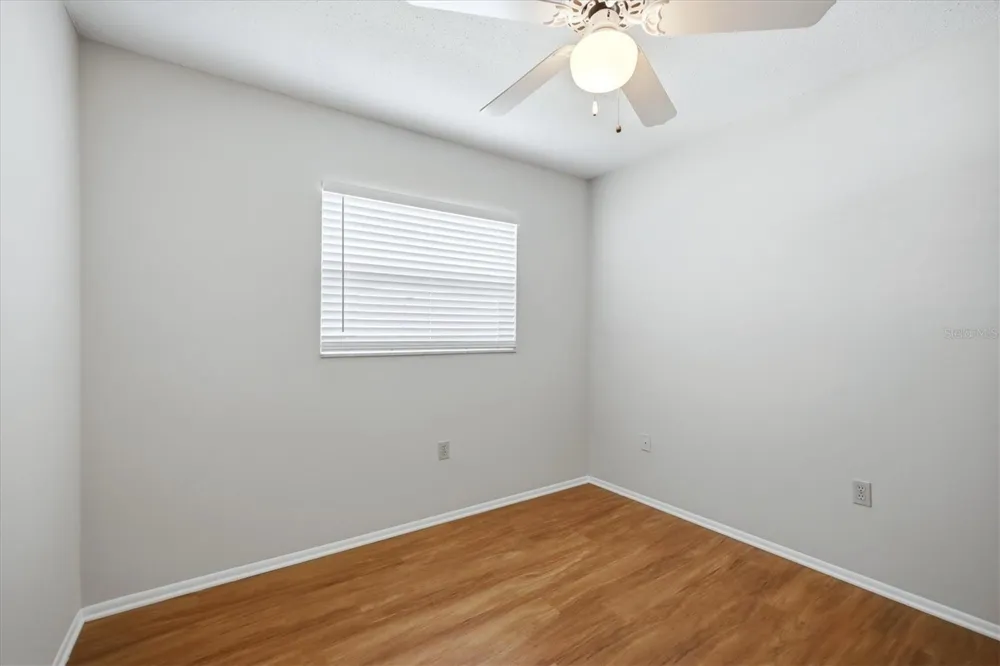 519 65TH AVENUE W Bradenton, FL 34207