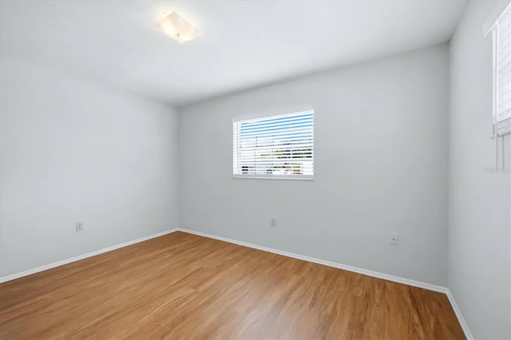 519 65TH AVENUE W Bradenton, FL 34207