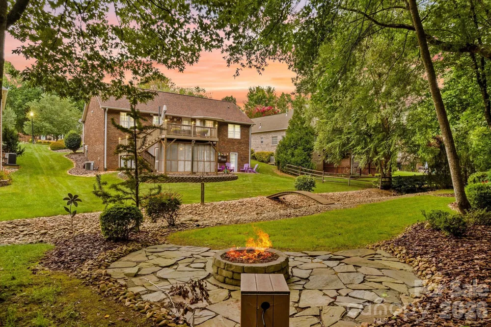 189 River Birch Circle Mooresville, NC 28115