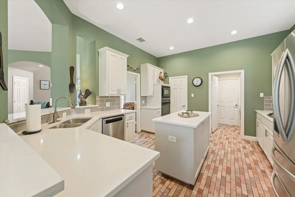 2105 Birdwood Circle Corinth, TX 76210