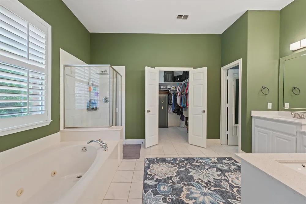 2105 Birdwood Circle Corinth, TX 76210