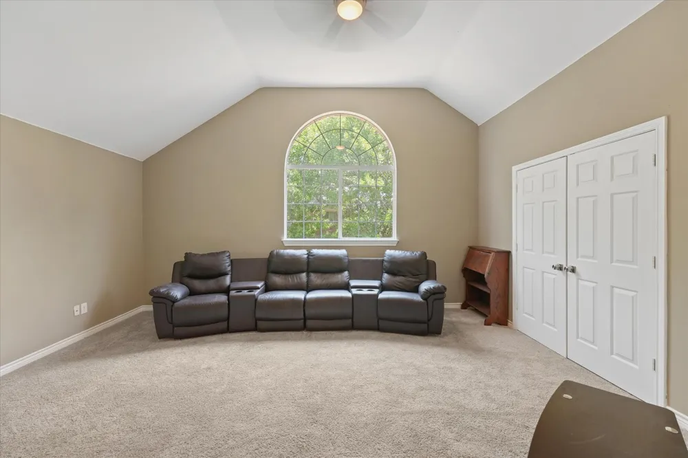 2105 Birdwood Circle Corinth, TX 76210