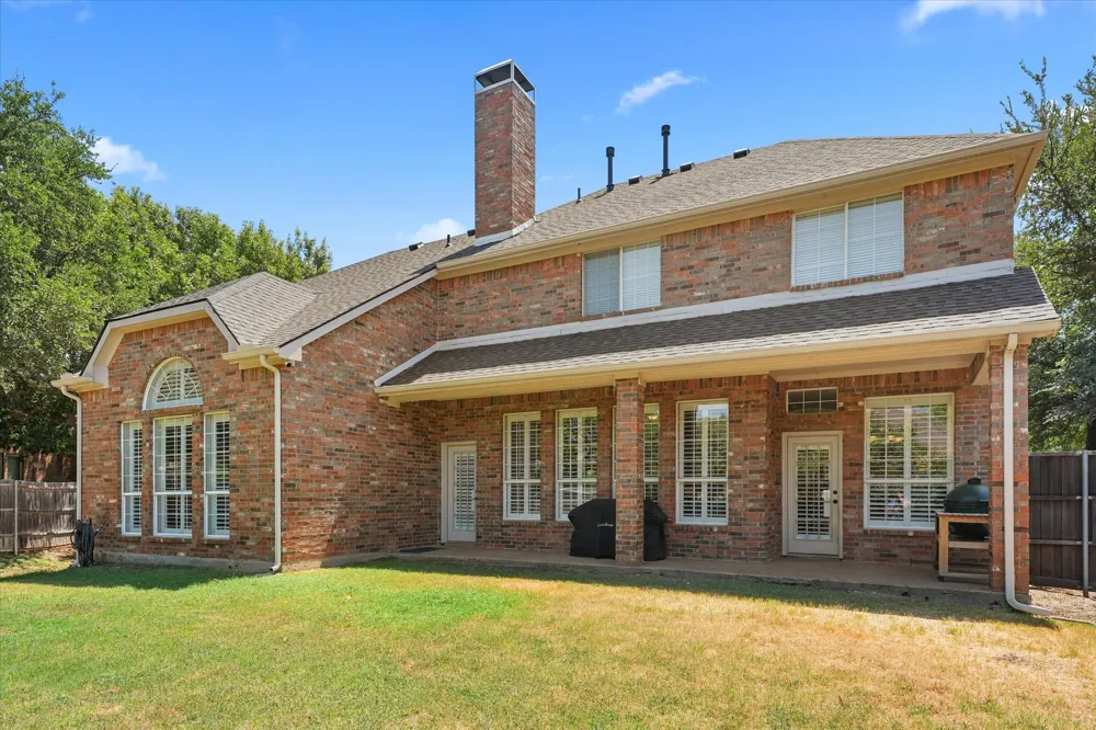 2105 Birdwood Circle Corinth, TX 76210