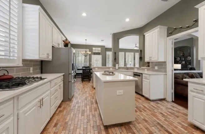 2105 Birdwood Circle Corinth, TX 76210