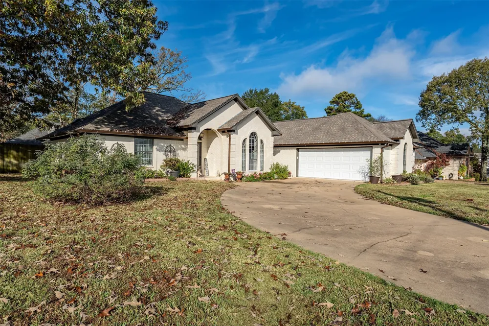 18564 County Road 1100 Flint, TX 75762