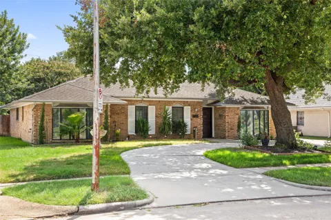 5827 S Braeswood Boulevard