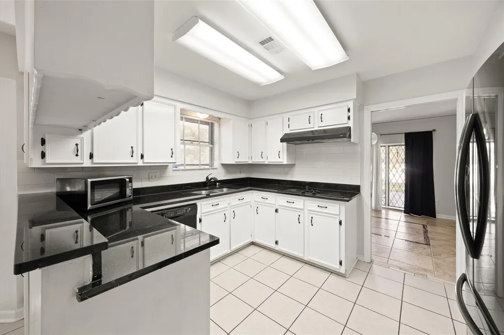 5827 S Braeswood Boulevard Houston, TX 77096