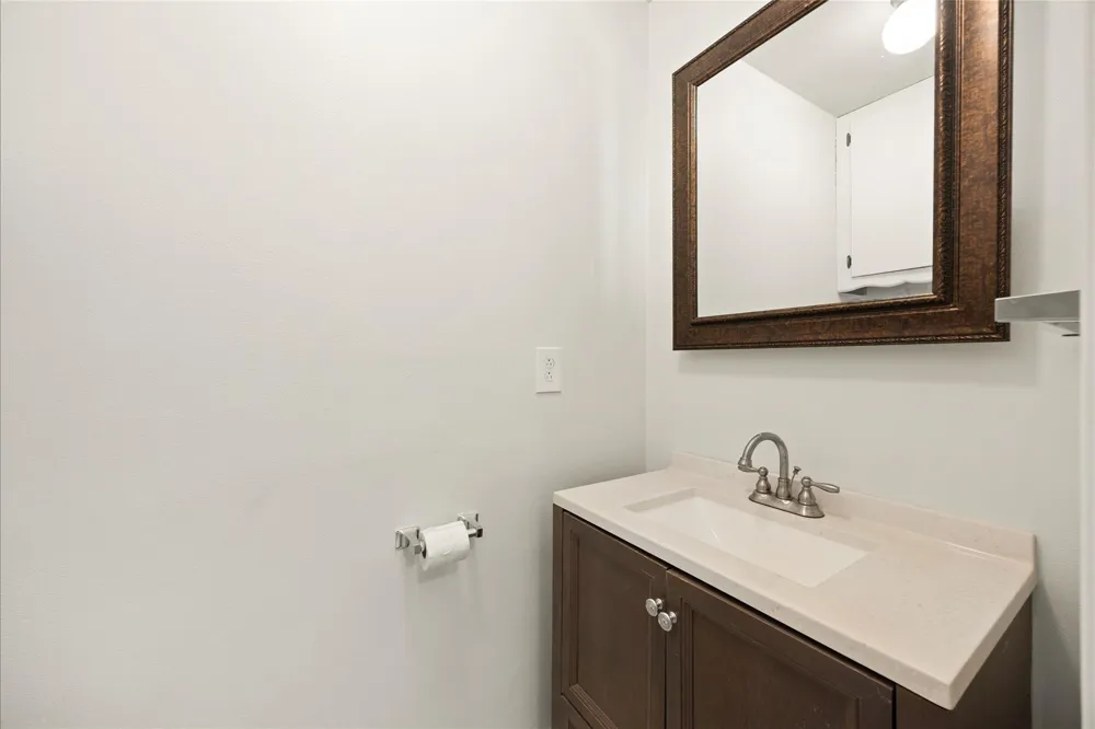 5827 S Braeswood Boulevard Houston, TX 77096
