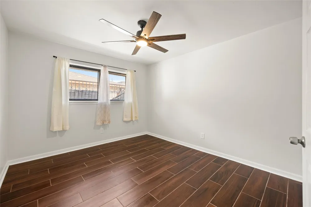 5827 S Braeswood Boulevard Houston, TX 77096