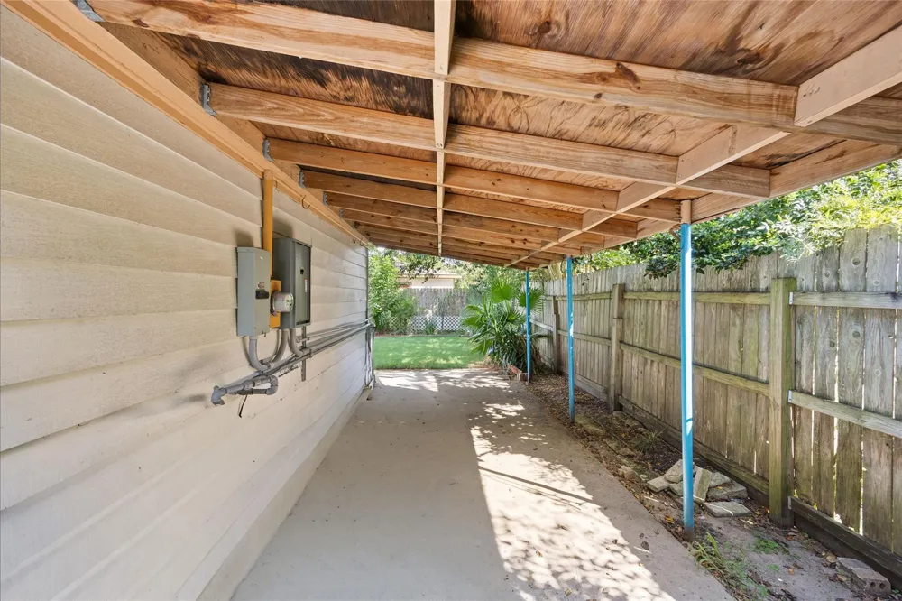5827 S Braeswood Boulevard Houston, TX 77096