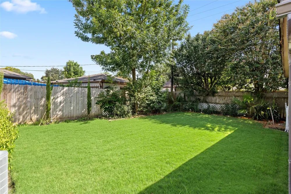 5827 S Braeswood Boulevard Houston, TX 77096