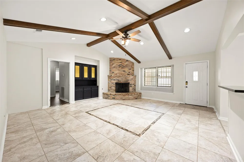 5827 S Braeswood Boulevard Houston, TX 77096