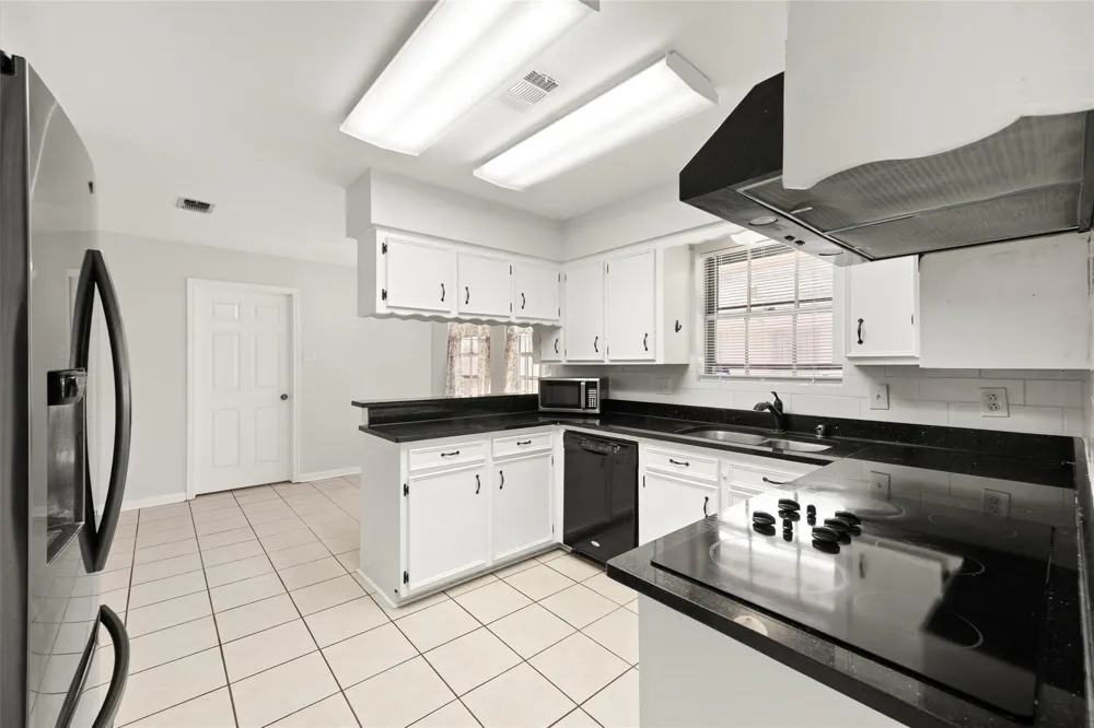 5827 S Braeswood Boulevard Houston, TX 77096