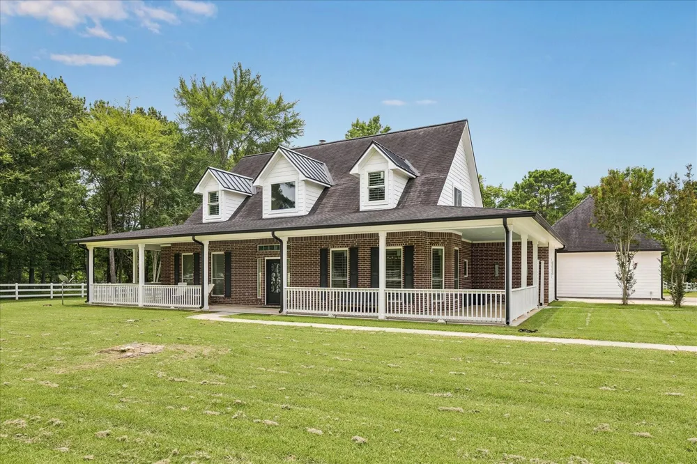 9064 Grand Lake Estates Drive Montgomery, TX 77316