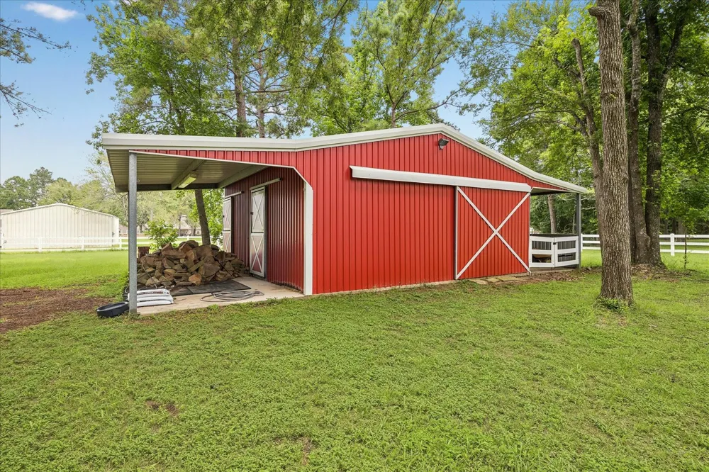 9064 Grand Lake Estates Drive Montgomery, TX 77316
