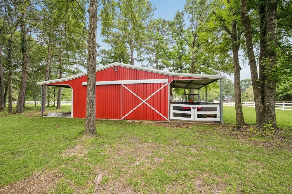 9064 Grand Lake Estates Drive Montgomery, TX 77316