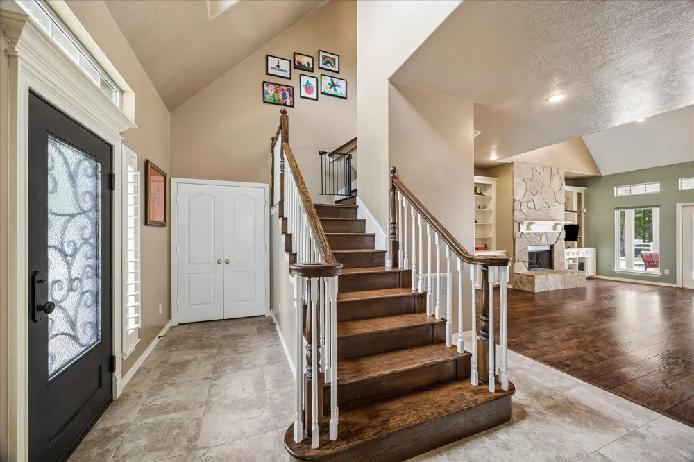 9064 Grand Lake Estates Drive Montgomery, TX 77316