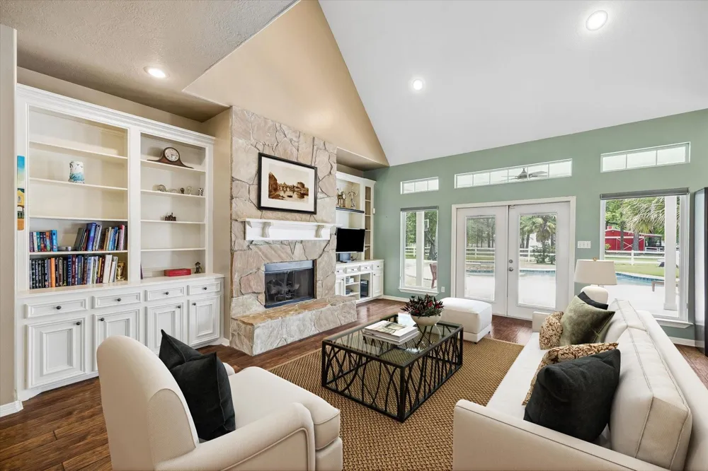 9064 Grand Lake Estates Drive Montgomery, TX 77316