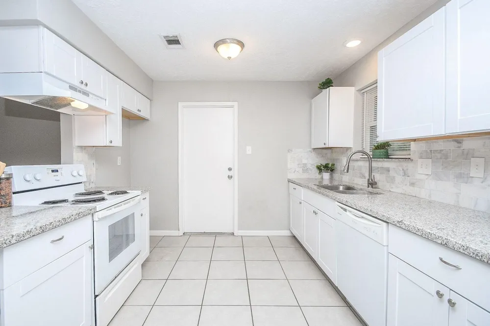 11839 Blair Meadow Drive Meadows Place, TX 77477