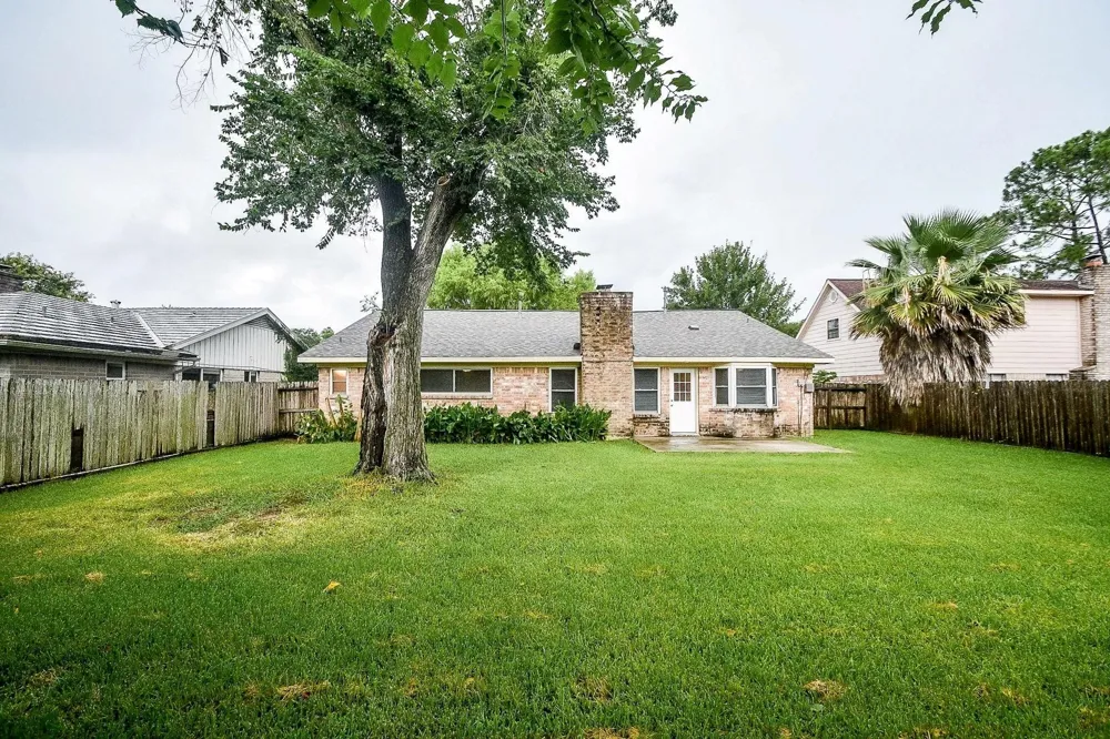 11839 Blair Meadow Drive Meadows Place, TX 77477