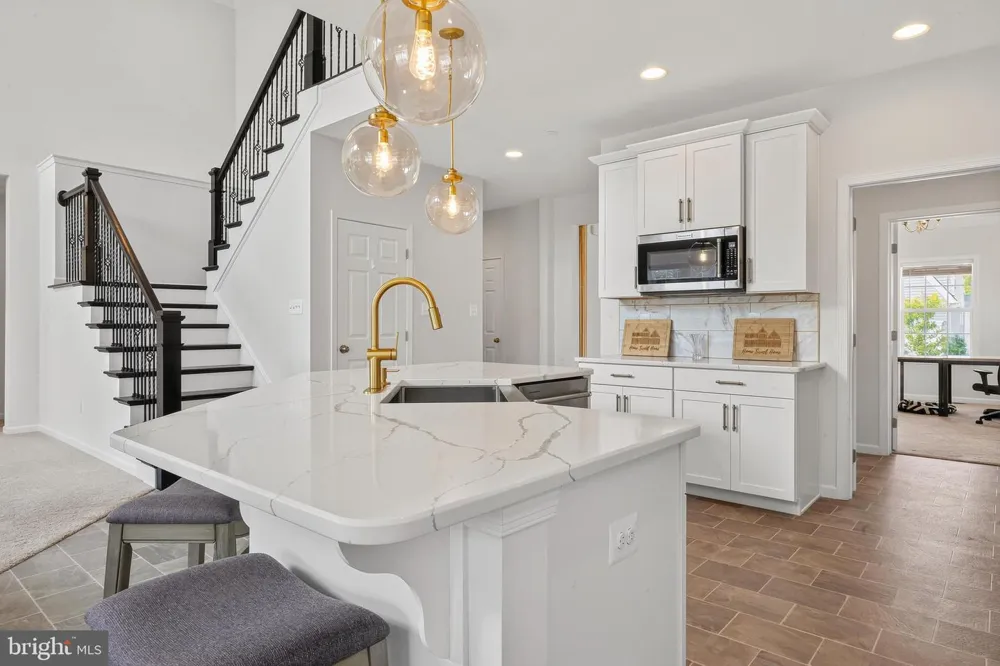 2754 HILLFIELD DRIVE Frederick, MD 21702