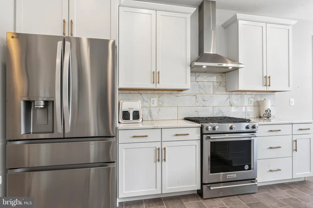 2754 HILLFIELD DRIVE Frederick, MD 21702