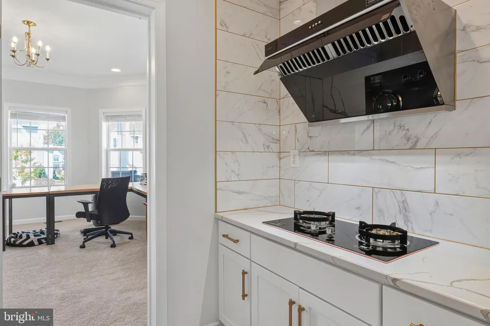 2754 HILLFIELD DRIVE Frederick, MD 21702