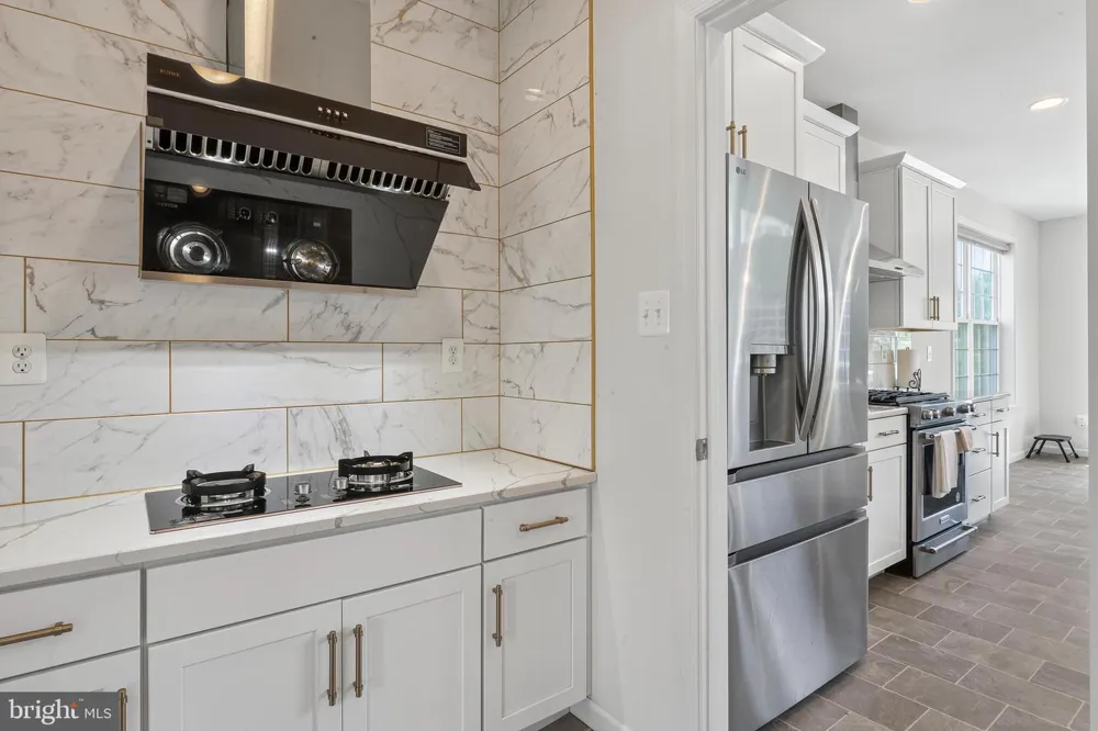 2754 HILLFIELD DRIVE Frederick, MD 21702