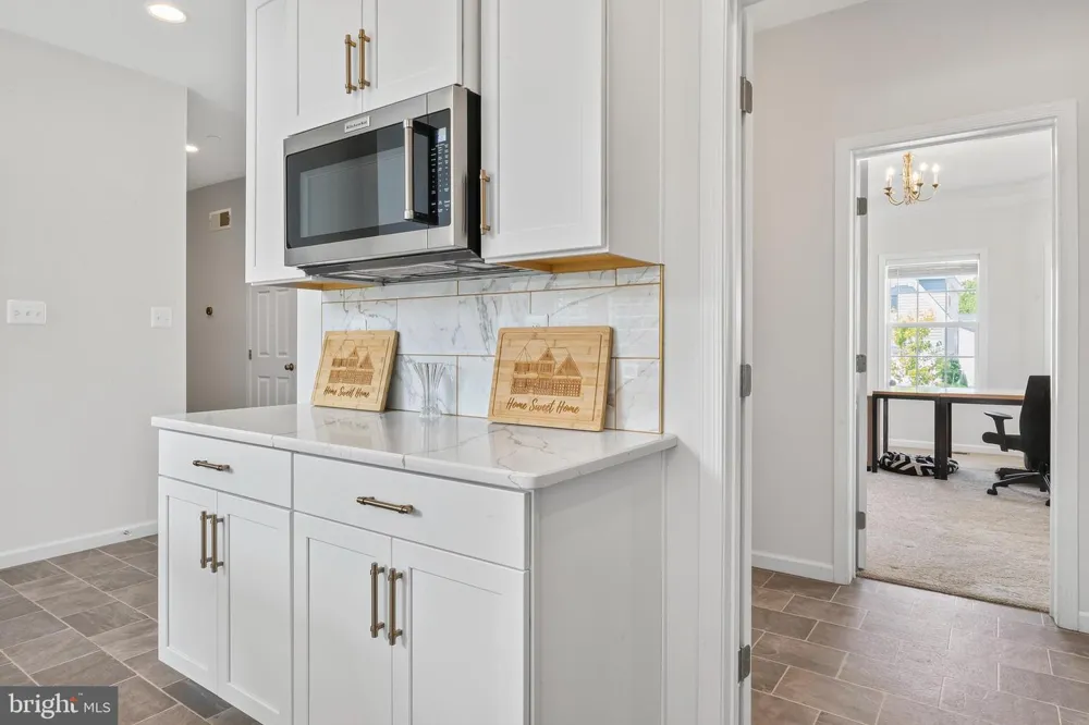 2754 HILLFIELD DRIVE Frederick, MD 21702